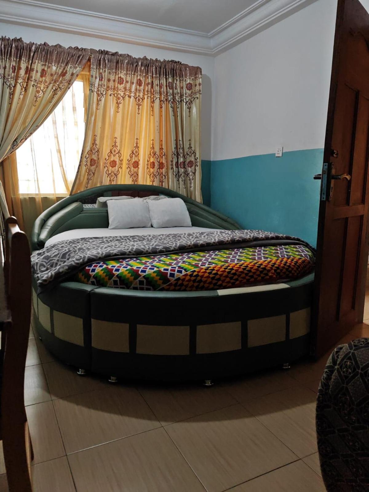 Elizz Guest House Janman Exterior photo