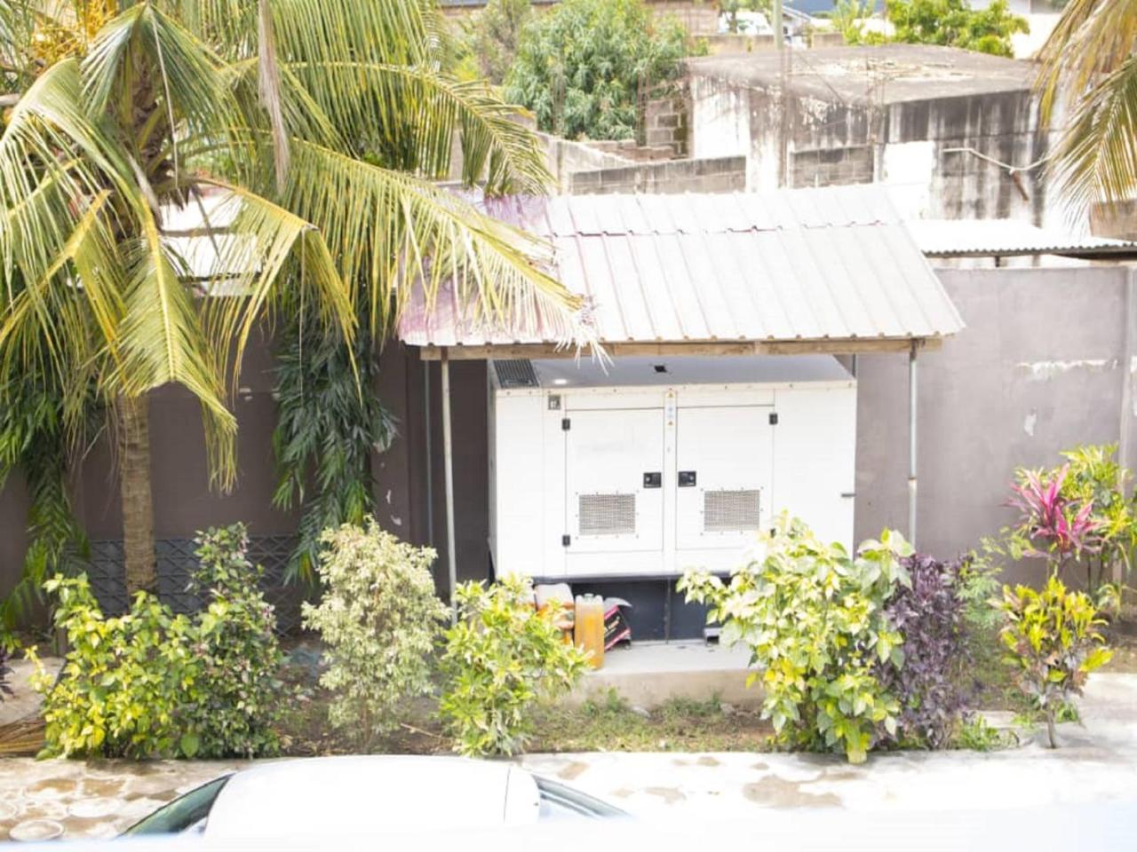 Elizz Guest House Janman Exterior photo
