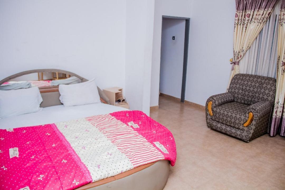Elizz Guest House Janman Exterior photo